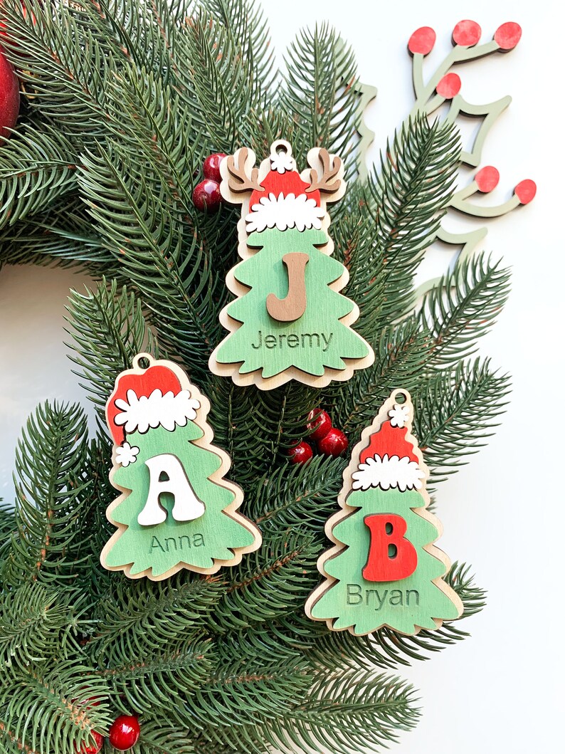 Juego de 3 adornos navideños con nombre personalizado - Imagen 3